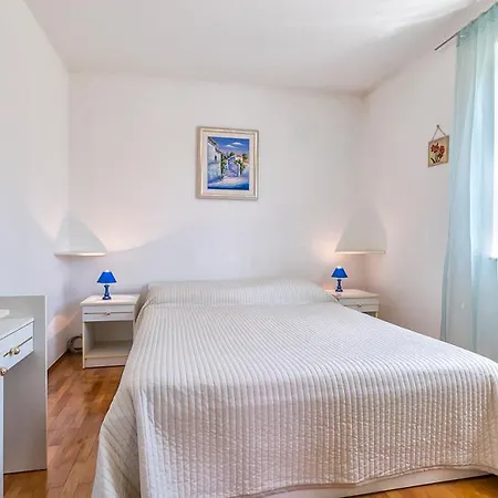 Daire Iva-trosobni-